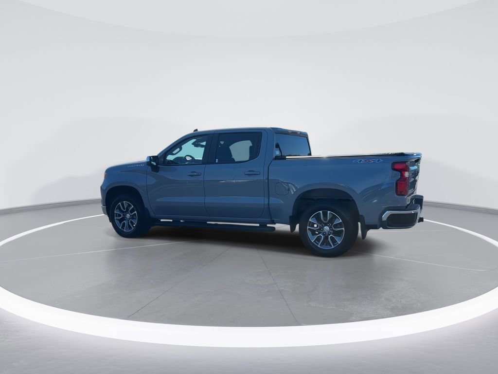 Used 2024 Chevrolet Silverado 1500 LT AWD/4WD image 6