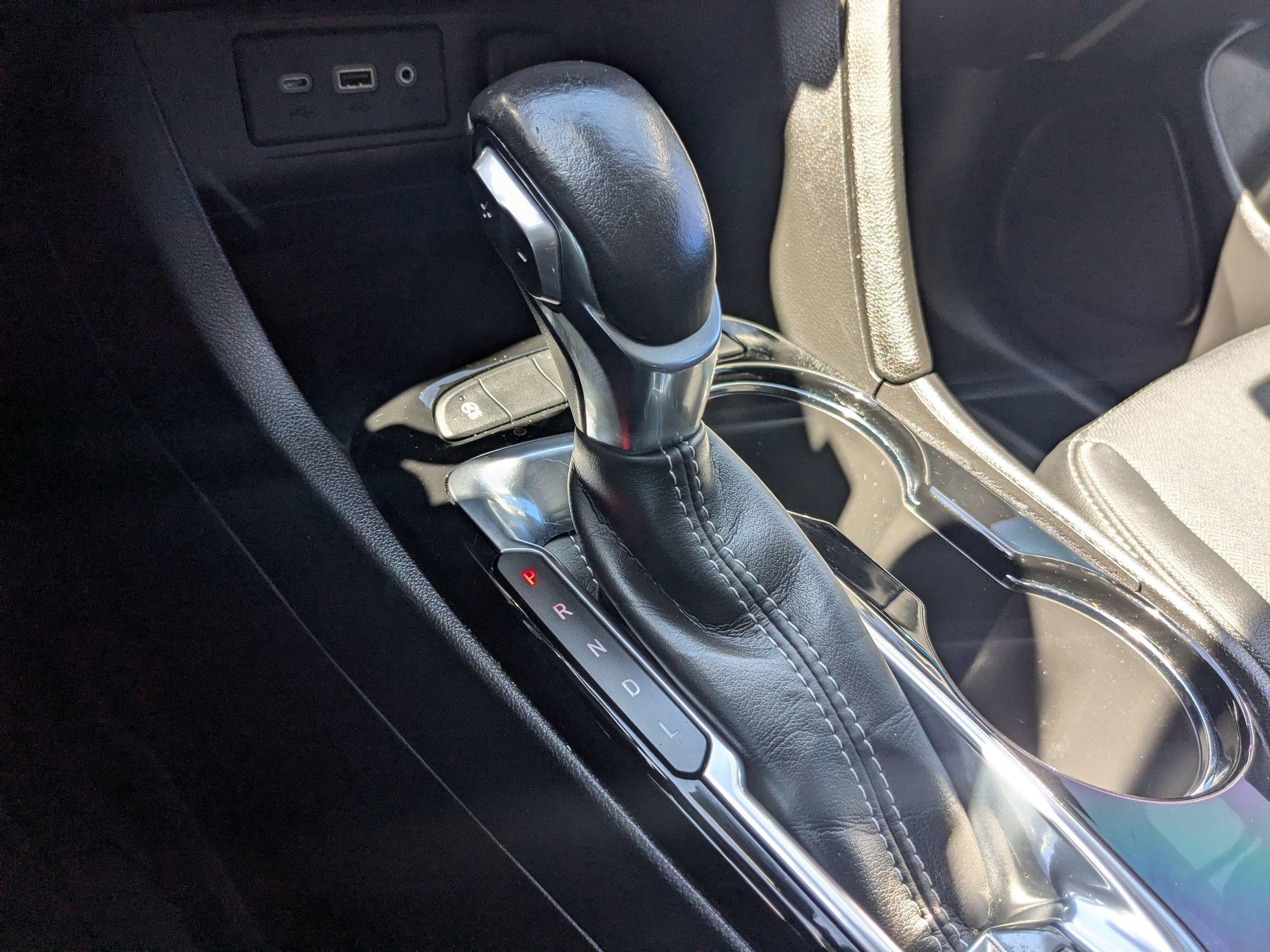 Used 2021 Buick Encore GX Preferred w/ Sport Touring Package FWD image 18