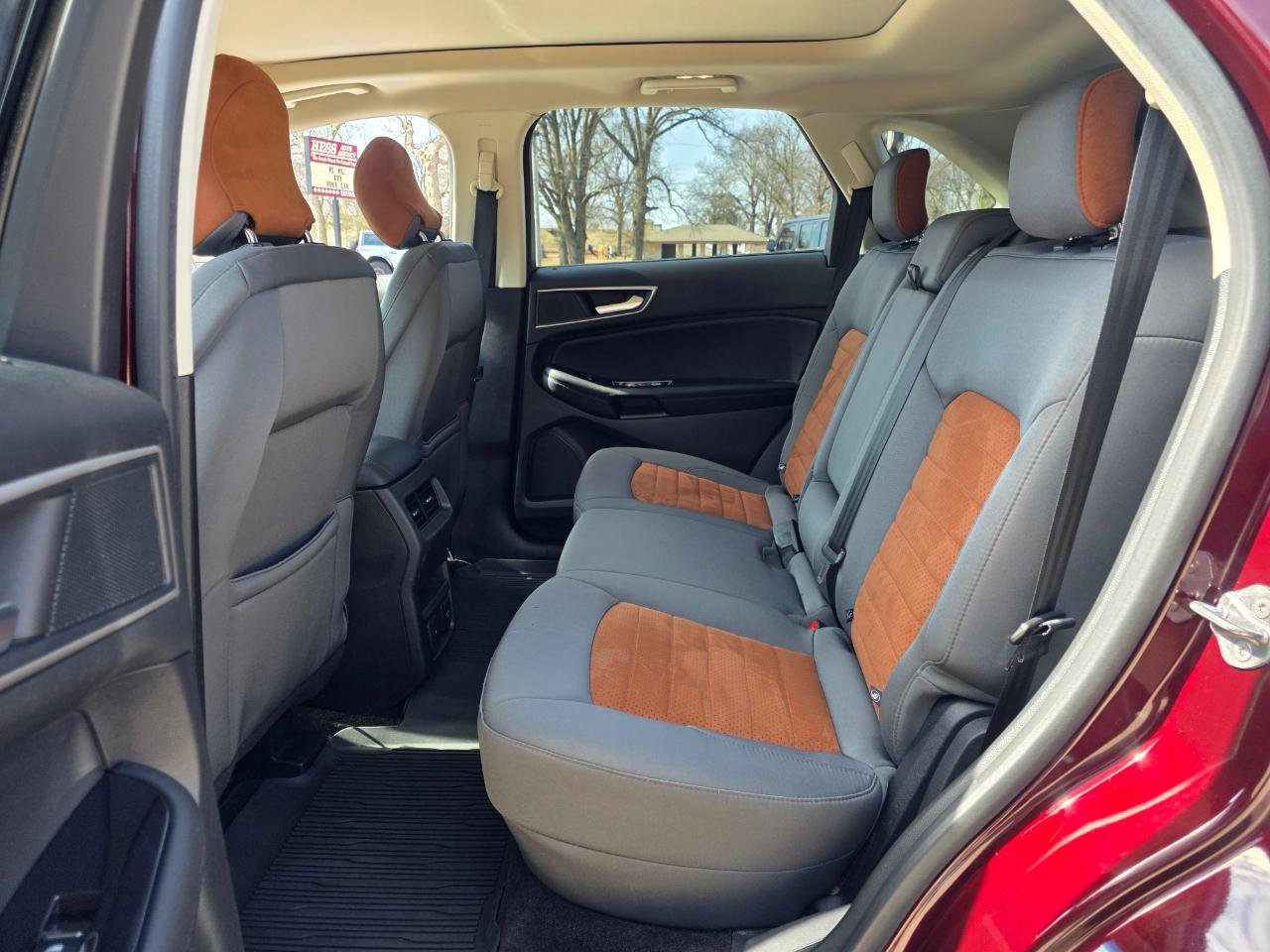 Used 2018 Ford Edge SEL w/ Equipment Group 201A image 12