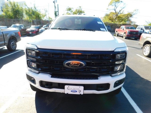 Used 2023 Ford F350 Lariat w/ Lariat Ultimate Package image 2
