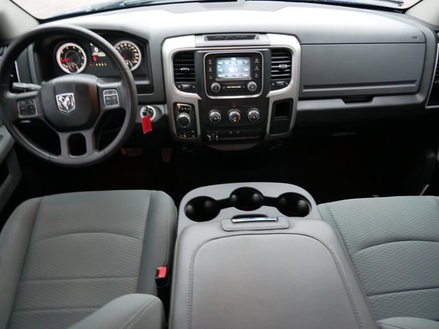 Used 2017 RAM 1500 Classic SLT AWD/4WD image 13