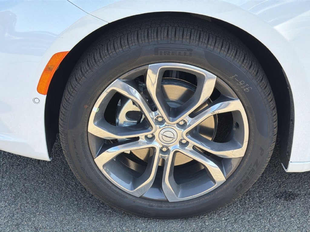Used 2026 Chrysler Pacifica Pinnacle FWD image 12