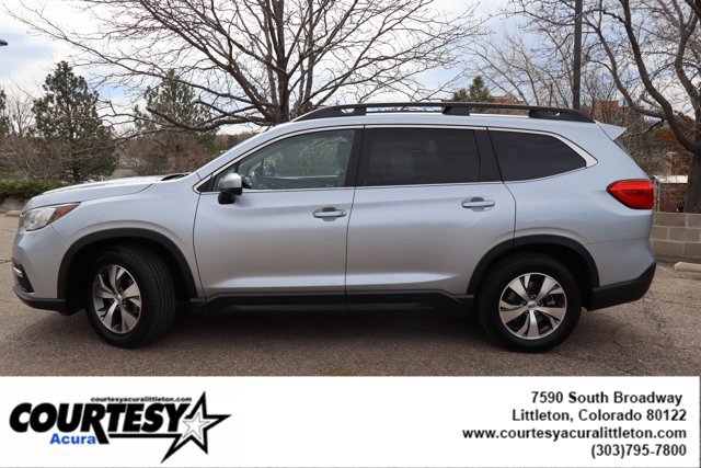 Used 2021 Subaru Ascent Premium w/ Convenience Package image 3