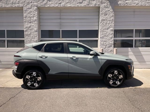 Used 2024 Hyundai Kona SEL AWD/4WD image 1