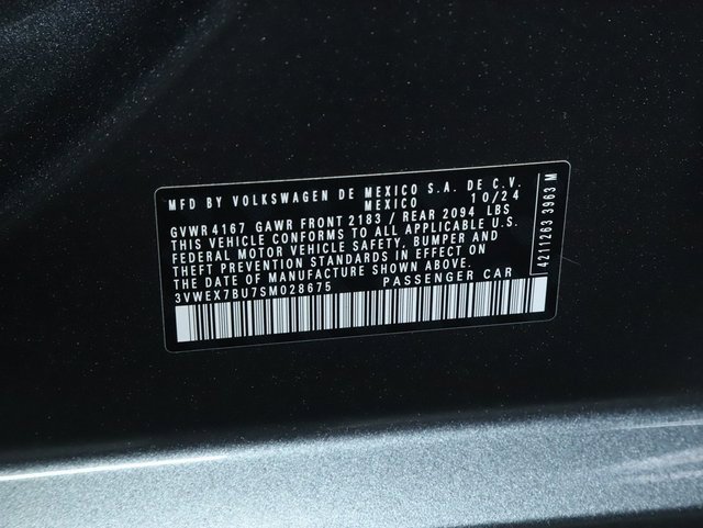 Used 2025 Volkswagen Jetta SE w/ Black Wheel Package image 19