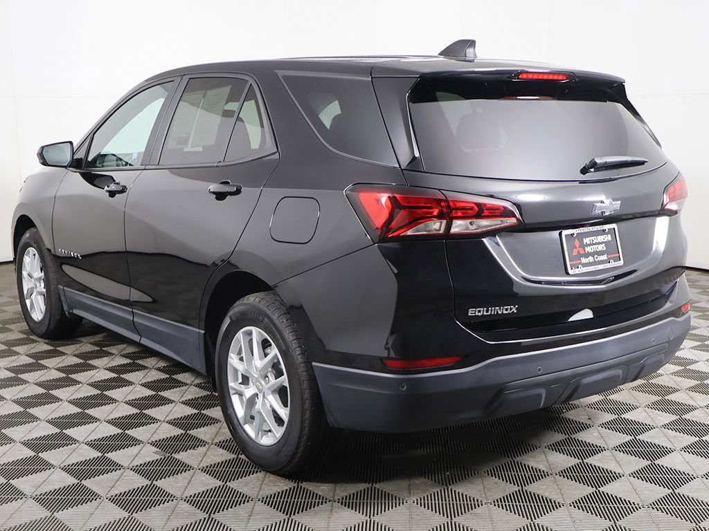 Used 2024 Chevrolet Equinox LS w/ LS Convenience Package FWD image 7