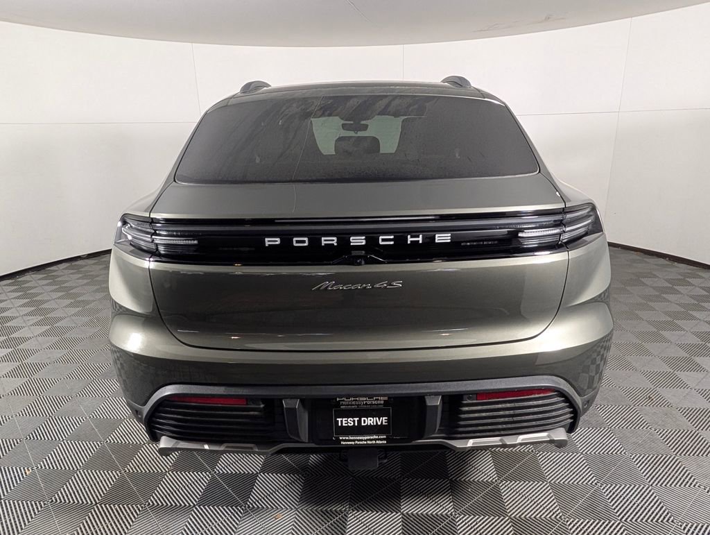 New 2026 Porsche Macan 4S Electric image 7