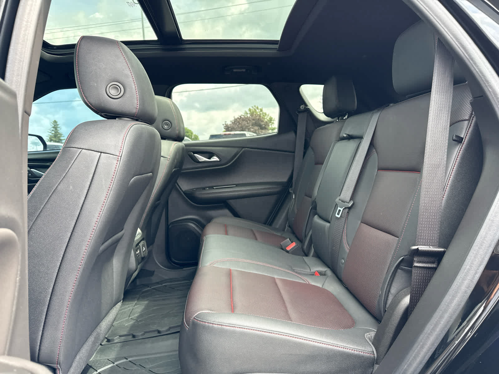 Certified 2023 Chevrolet Blazer RS w/ Enhanced Convenience Package FWD image 24