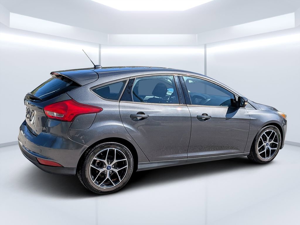 Used 2017 Ford Focus SEL image 3