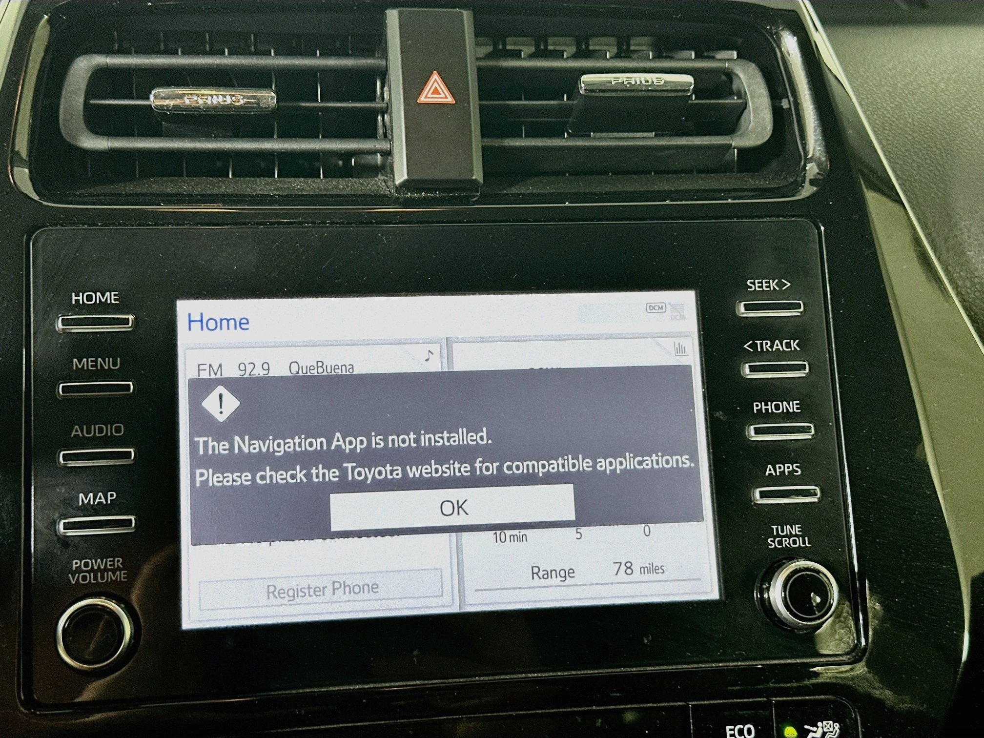 Used 2020 Toyota Prius LE FWD image 22