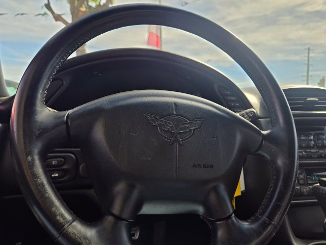 Used 2003 Chevrolet Corvette Convertible RWD image 18