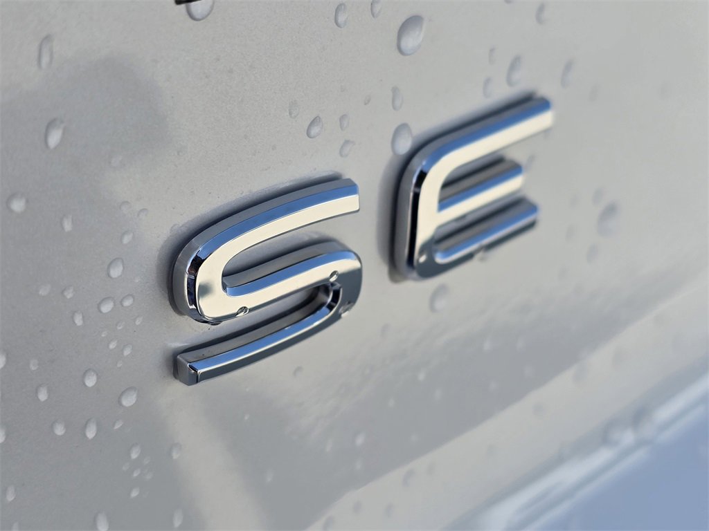 New 2026 Volkswagen Atlas Cross Sport SE image 7