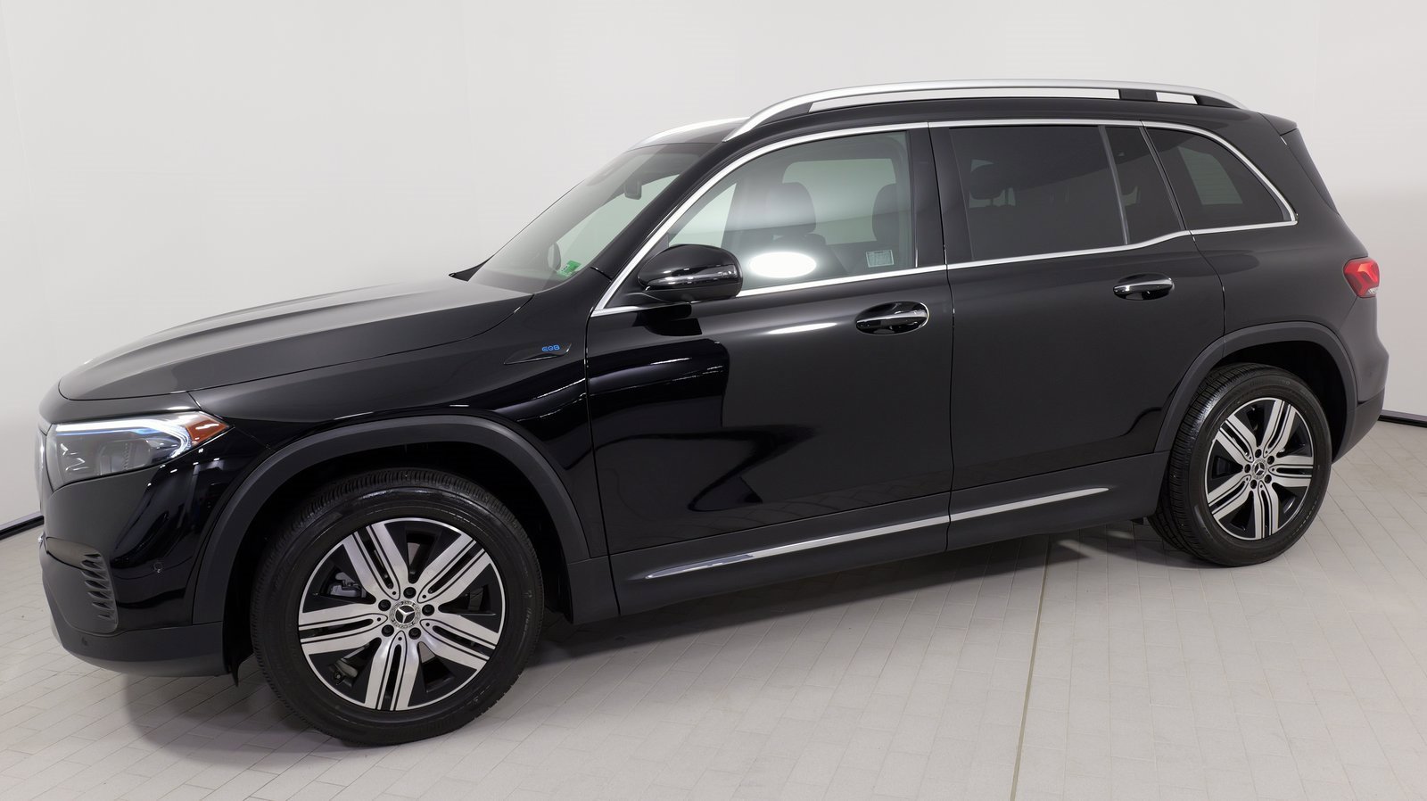 Used 2022 Mercedes-Benz EQB 300 4MATIC
