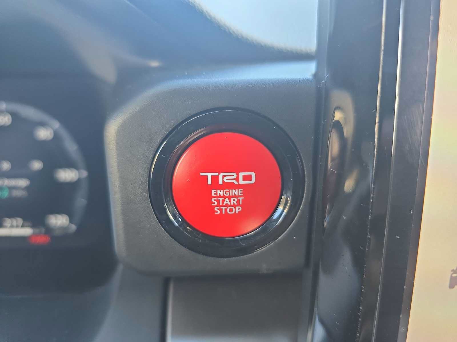 Used 2024 Toyota Tacoma TRD Off-Road AWD/4WD image 27