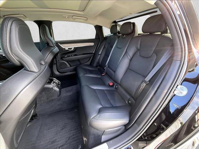 Used 2023 Volvo S90 B6 Plus w/ Protection Package Premier AWD/4WD image 28