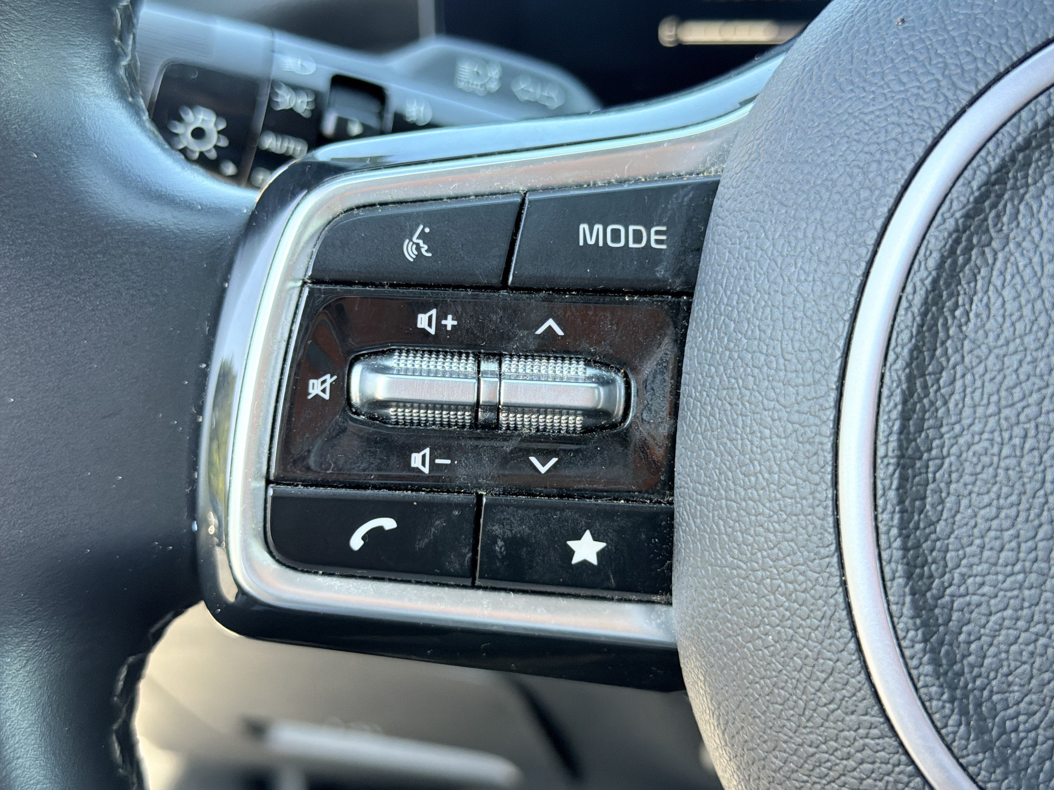Used 2025 Kia Sorento X-Line EX AWD/4WD image 22