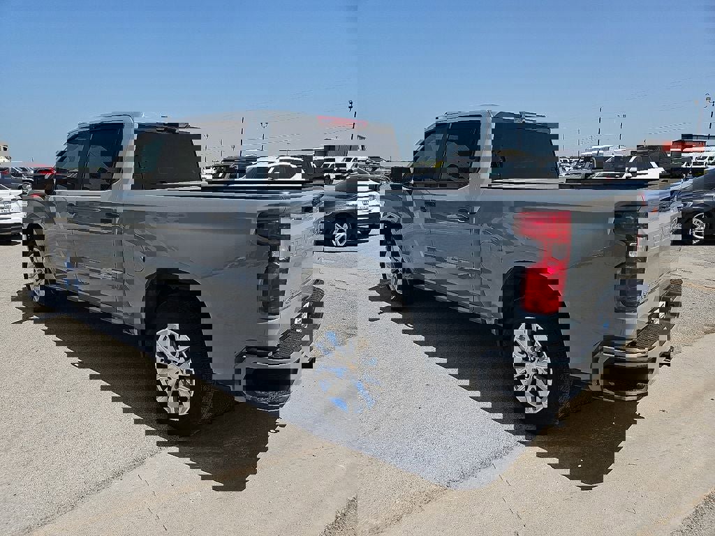 Used 2025 Chevrolet Silverado 1500 Custom RWD image 4