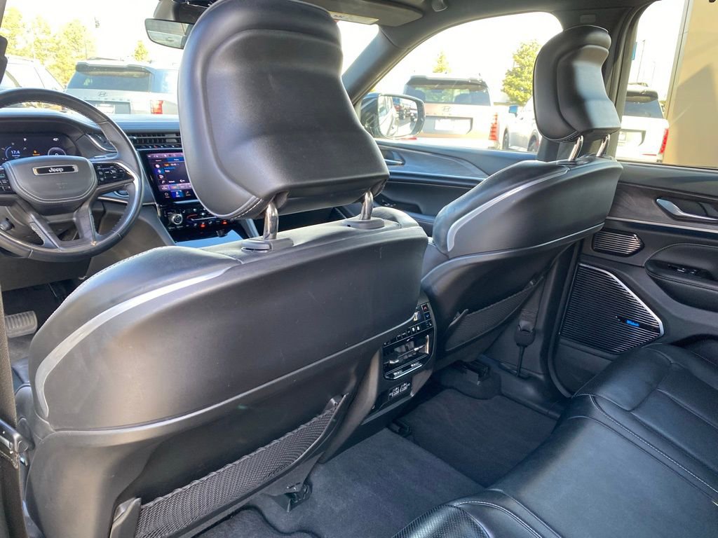 Used 2022 Jeep Grand Cherokee Overland image 31