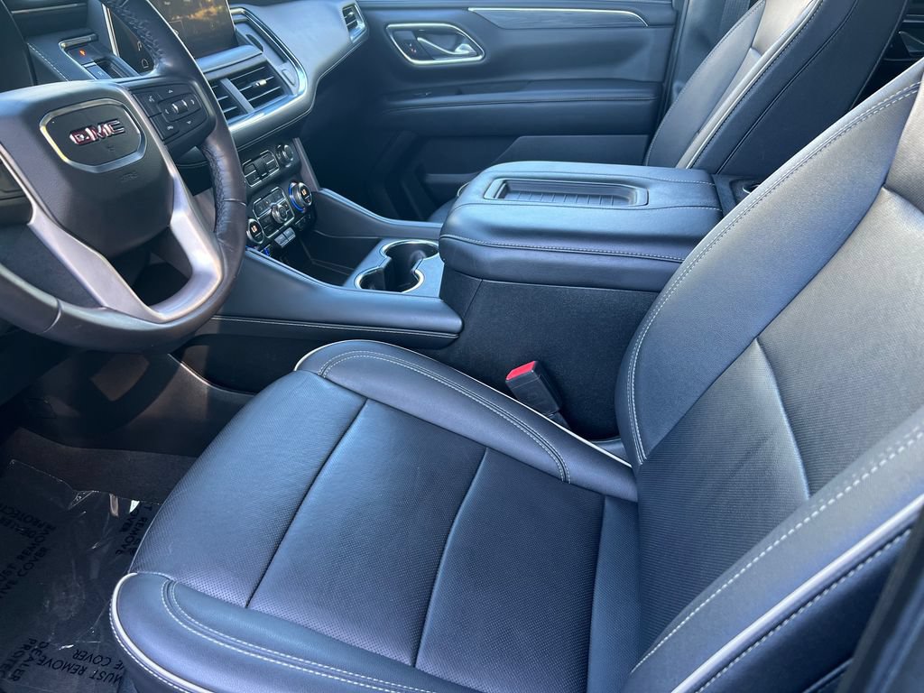 Used 2023 GMC Yukon SLT AWD/4WD image 11