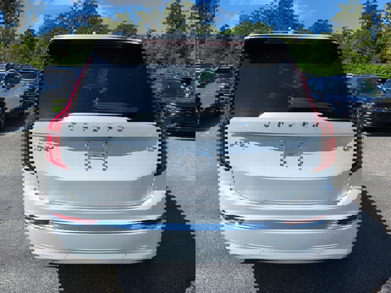 New 2026 Volvo XC90 T8 Plus image 5