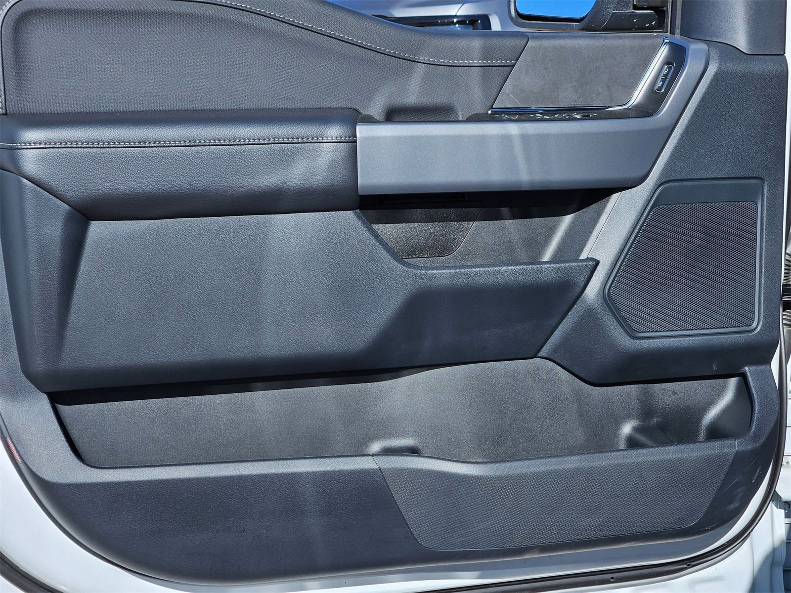 New 2025 Ford F150 XLT w/ Equipment Group 302A MID image 12