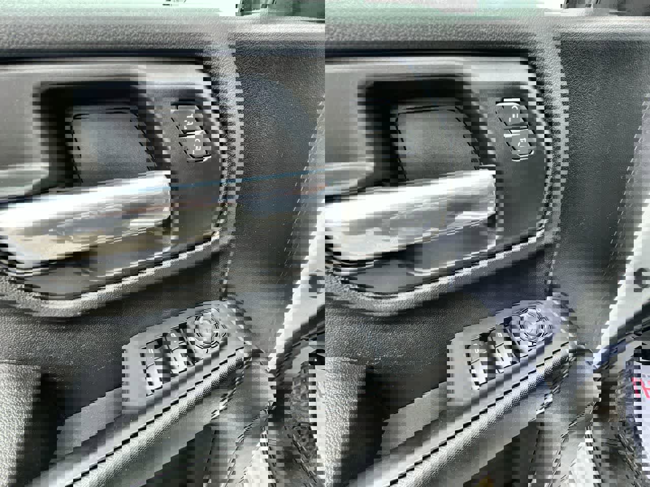 Used 2024 Chevrolet Silverado 1500 Custom image 22