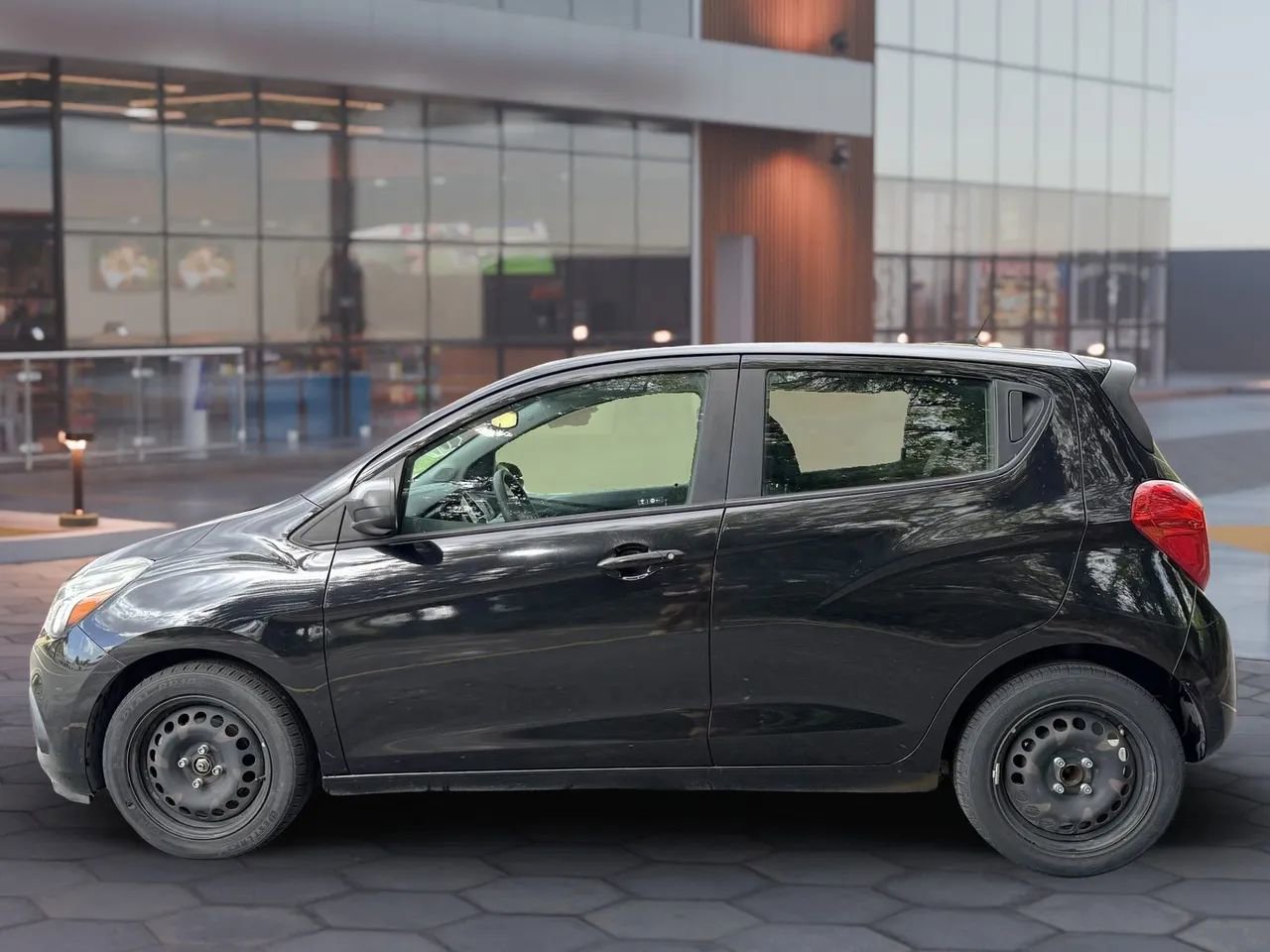 Used 2018 Chevrolet Spark LS FWD image 4