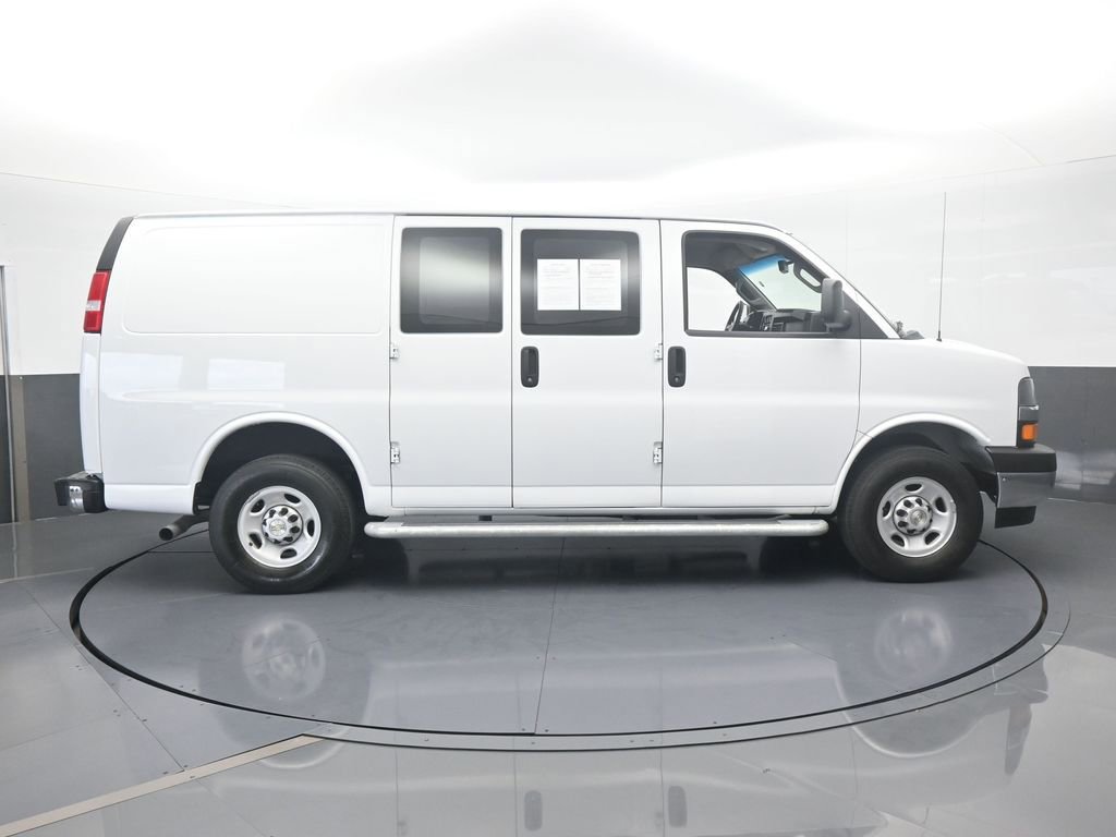 Used 2024 Chevrolet Express 2500 w/ Driver Convenience Package image 7
