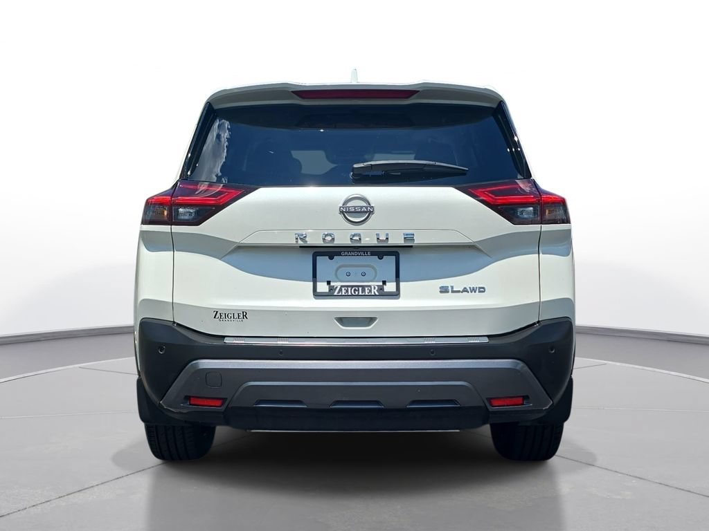 Used 2023 Nissan Rogue SL w/ SL Premium Package AWD/4WD image 6