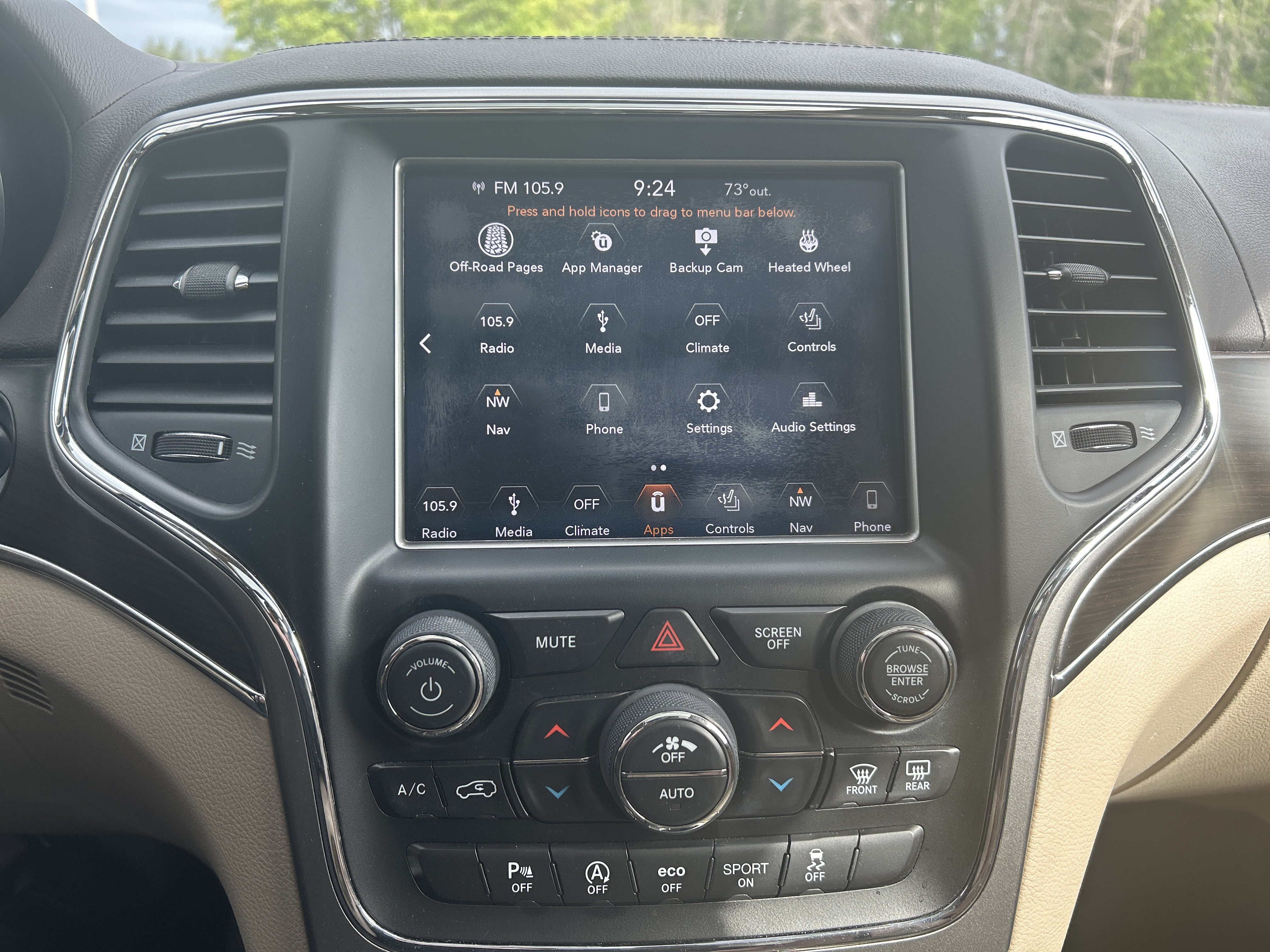Used 2018 Jeep Grand Cherokee Overland AWD/4WD image 24