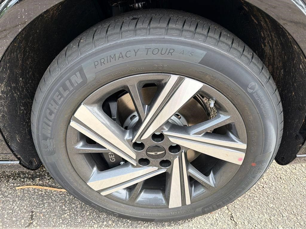 New 2026 Genesis GV70 3.5T Sport Advanced AWD/4WD image 12