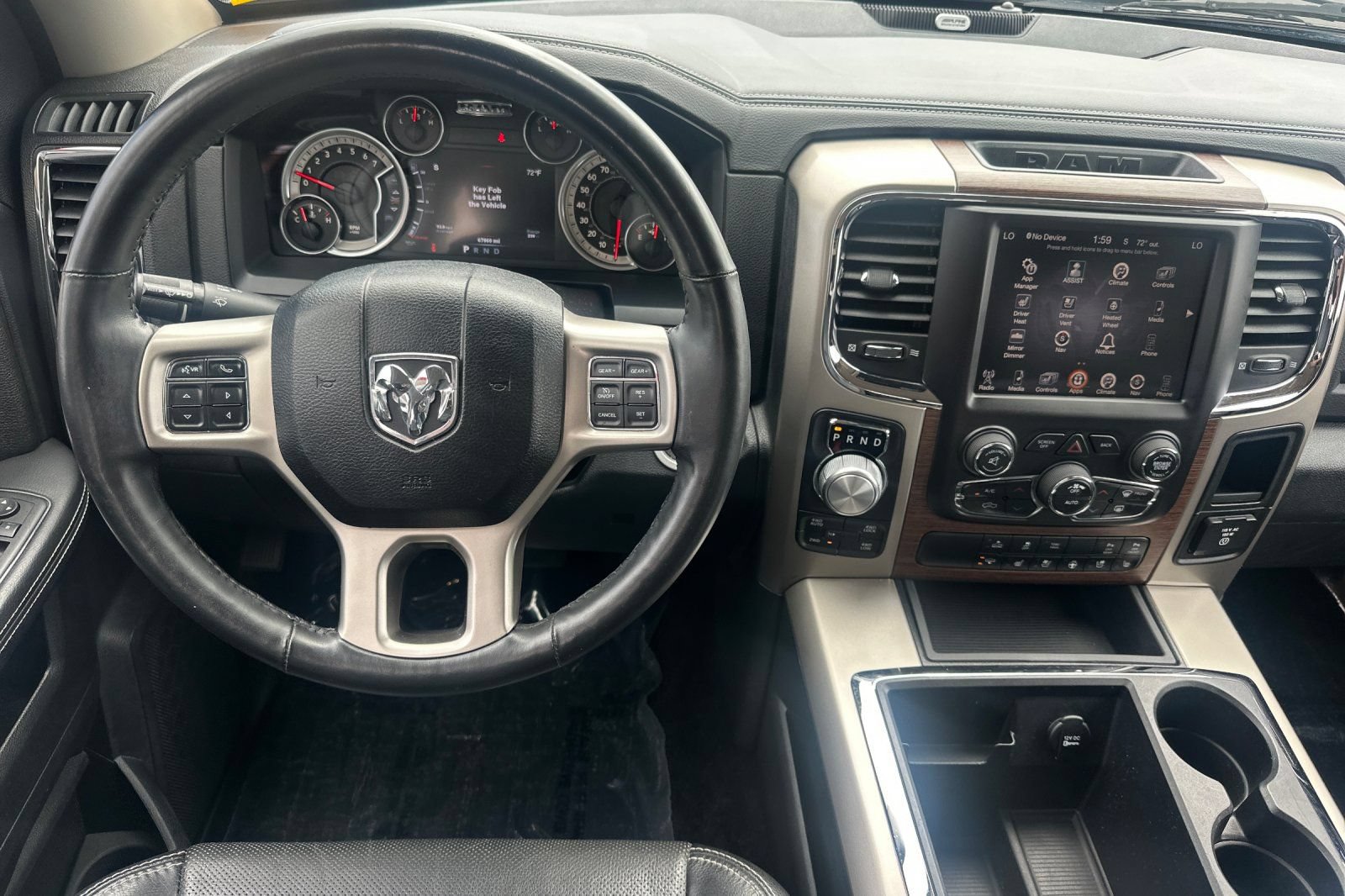 Used 2014 RAM 1500 Laramie w/ Convenience Group AWD/4WD image 17