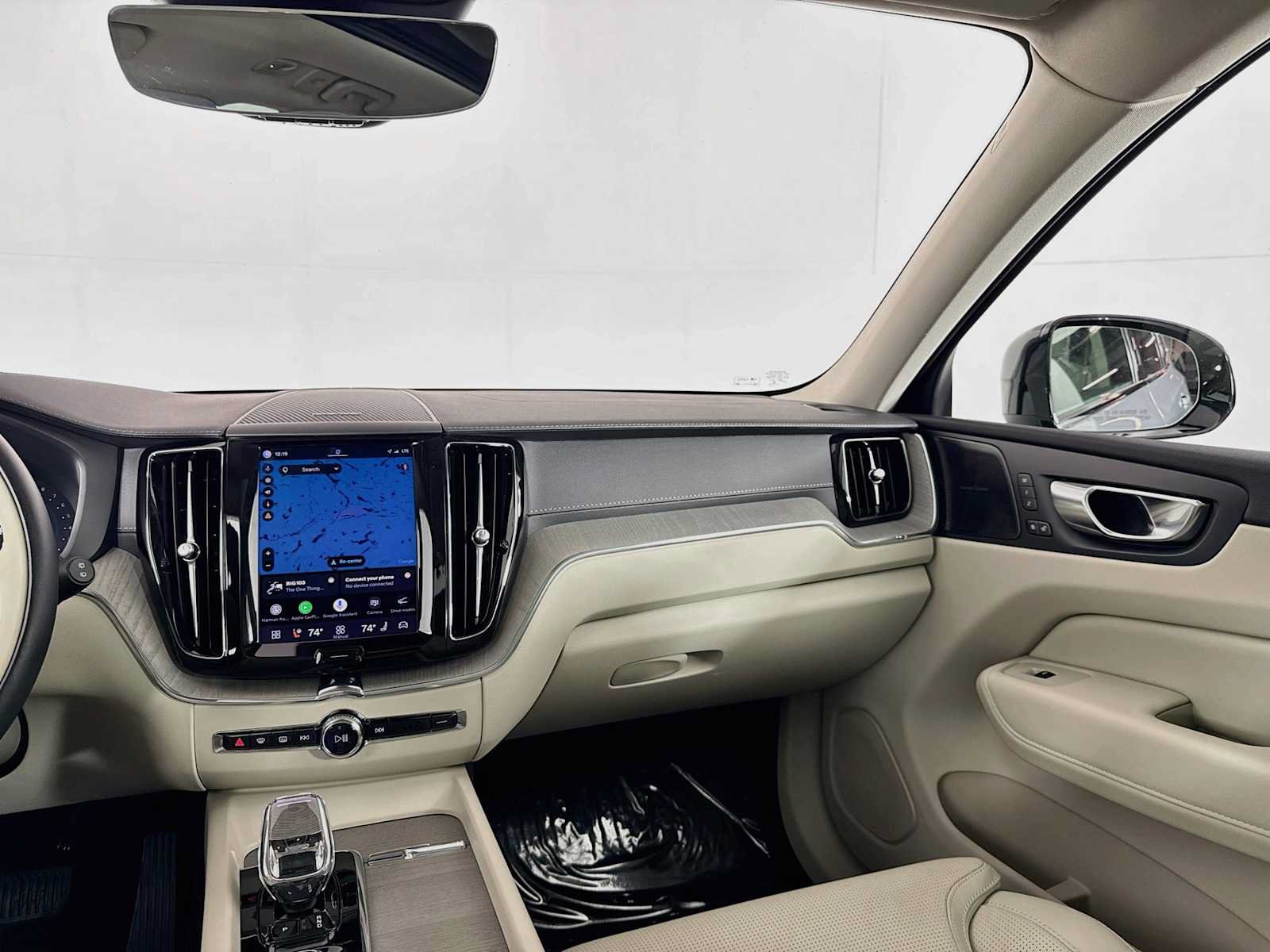 Used 2023 Volvo XC60 B5 Ultimate w/ Climate Package AWD/4WD image 30