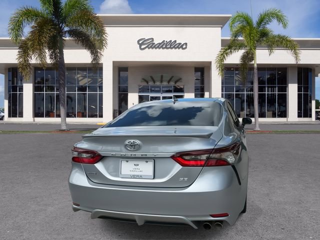 Used 2024 Toyota Camry SE image 13