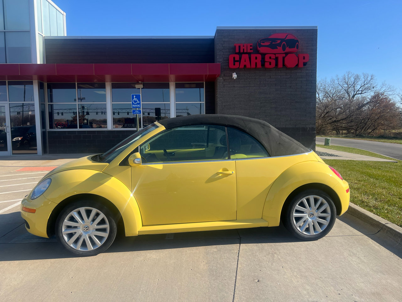 Used 2008 Volkswagen Beetle SE