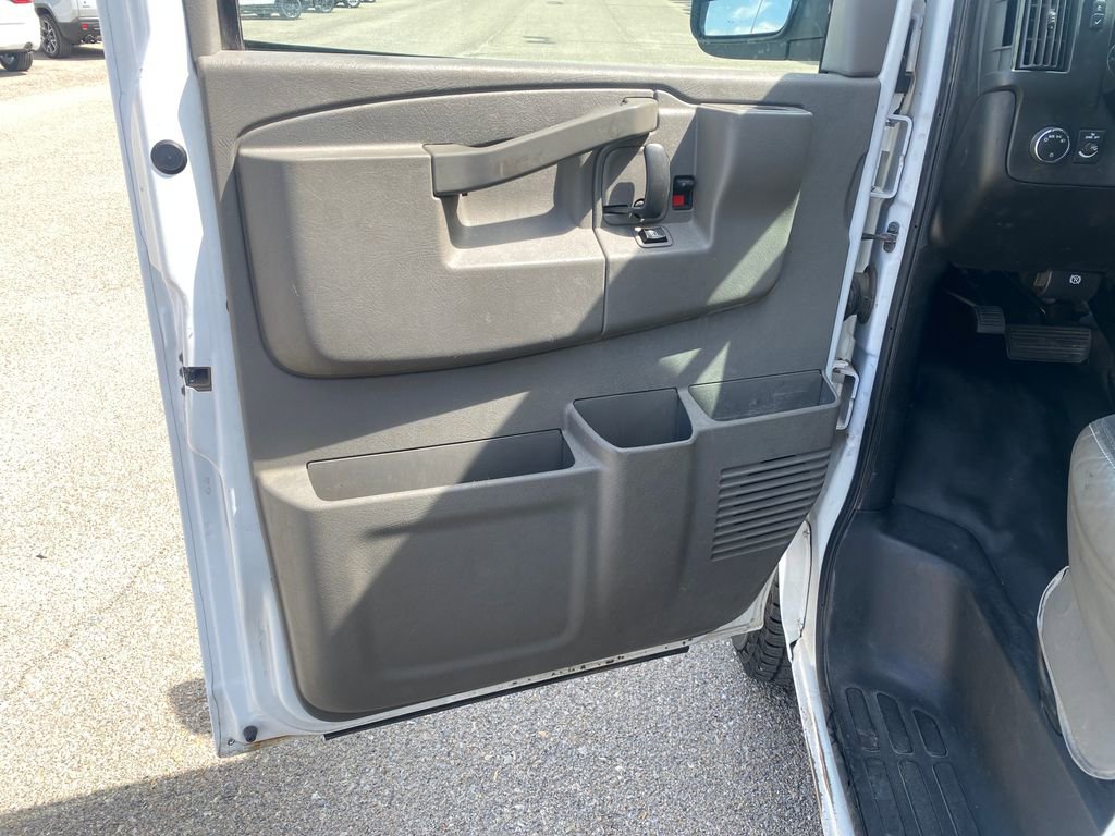 Used 2018 GMC Savana 2500 w/ Driver Convenience Package RWD image 20