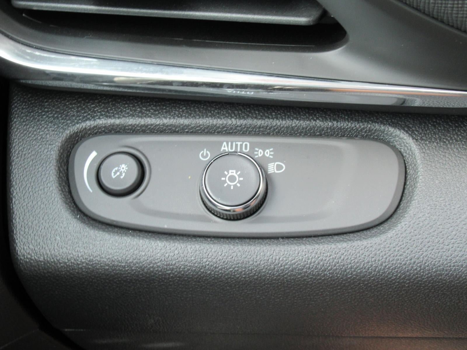 Used 2026 Buick Envista Preferred w/ Convenience I Package FWD image 22