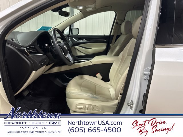 Used 2024 Buick Enclave Premium AWD/4WD image 13