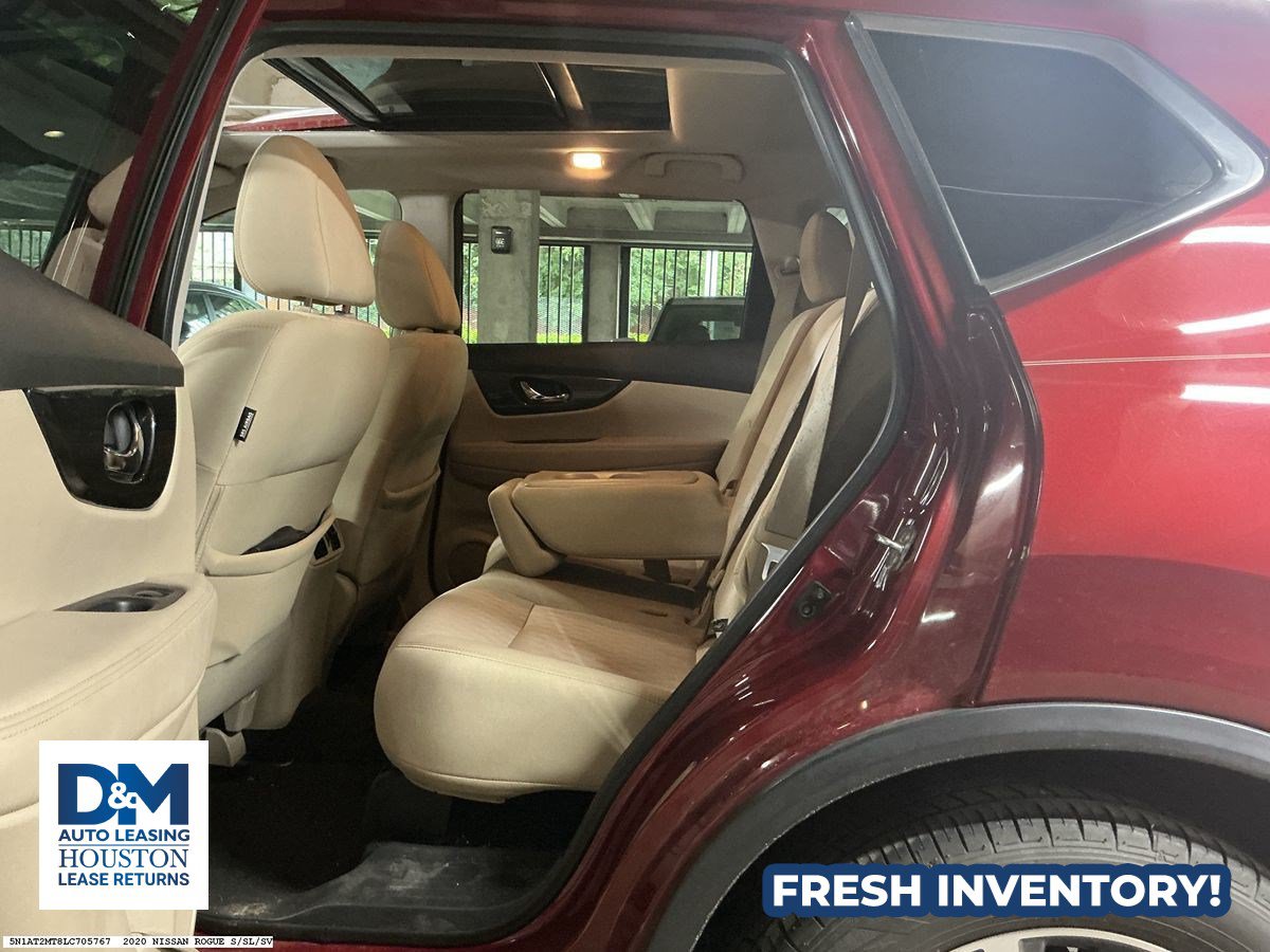 Used 2020 Nissan Rogue SV w/ Sun & Sound Touring Package FWD image 9