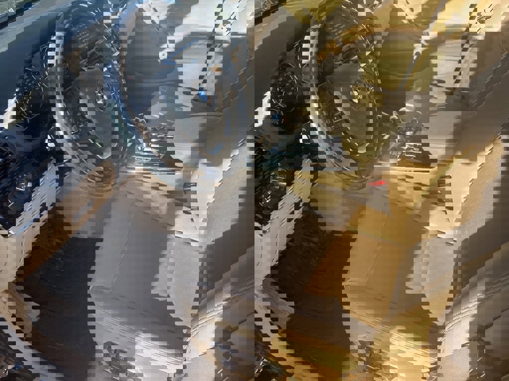 Used 2015 BMW X3 xDrive28i image 3