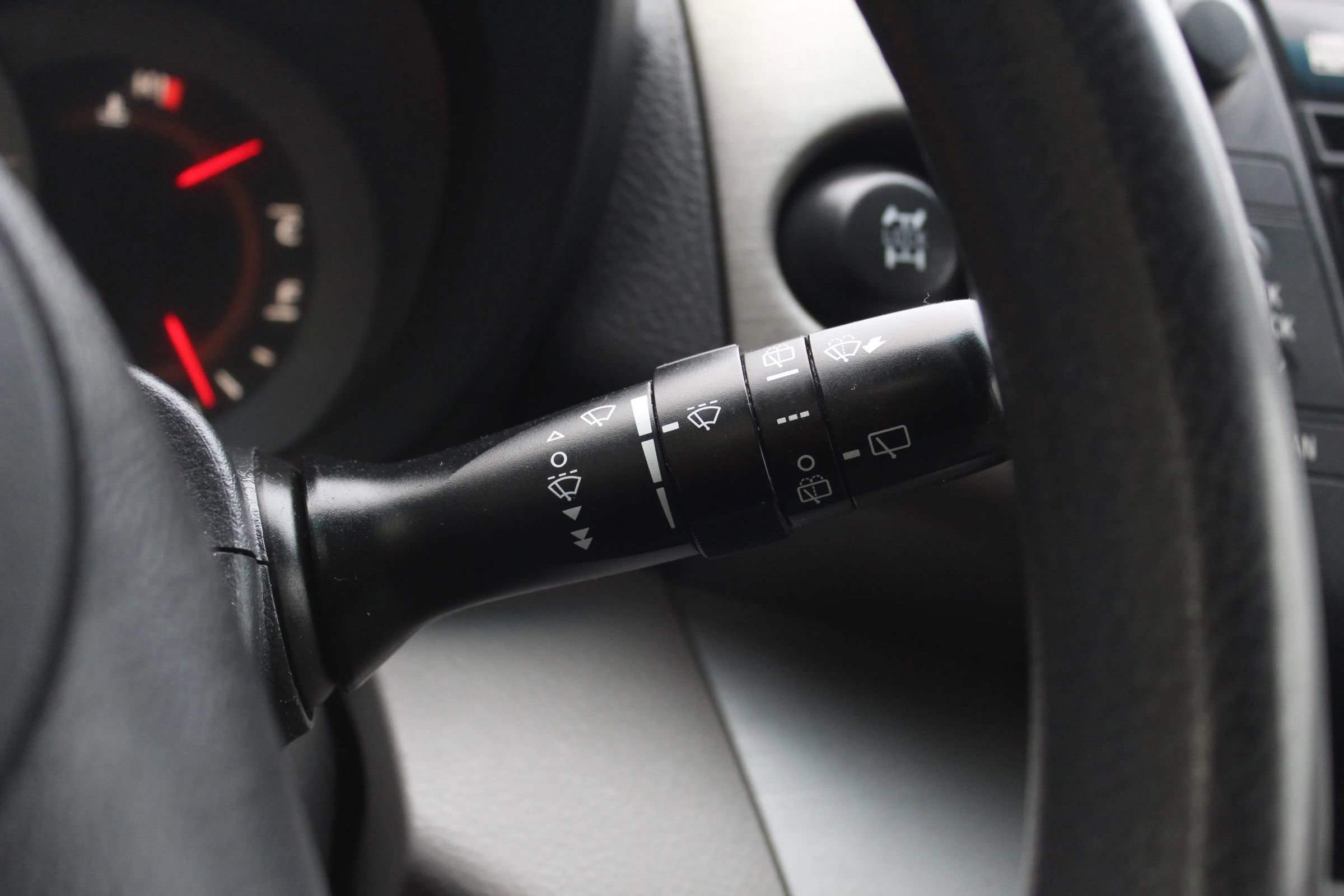 Used 2010 Toyota RAV4 4WD image 28