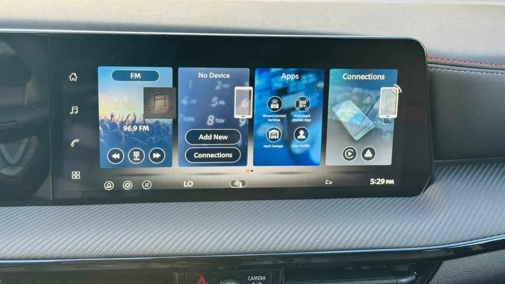 New 2026 Nissan Kicks SR FWD image 23