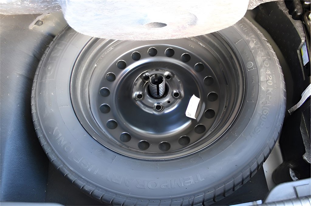 Used 2023 Volkswagen Atlas SE image 11