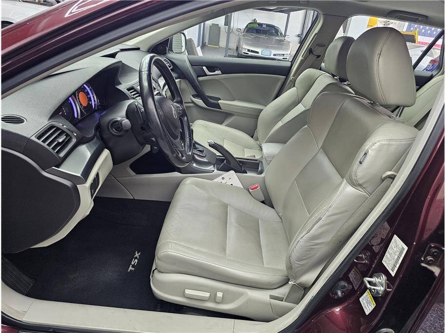 Used 2011 Acura TSX w/ Technology Package FWD image 9