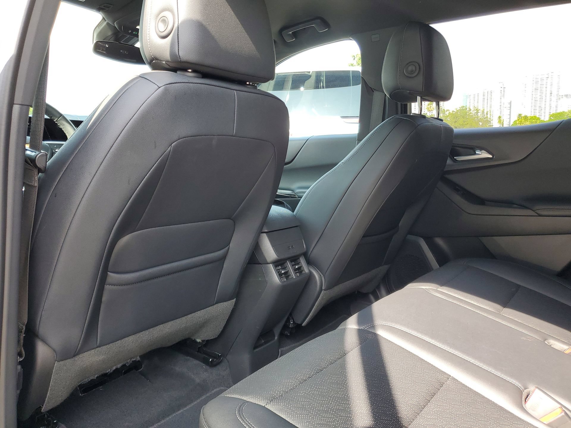 Used 2026 Chevrolet Equinox LT w/ Convenience Package II FWD image 11