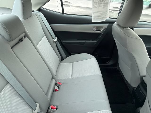 Used 2015 Toyota Corolla LE FWD image 12