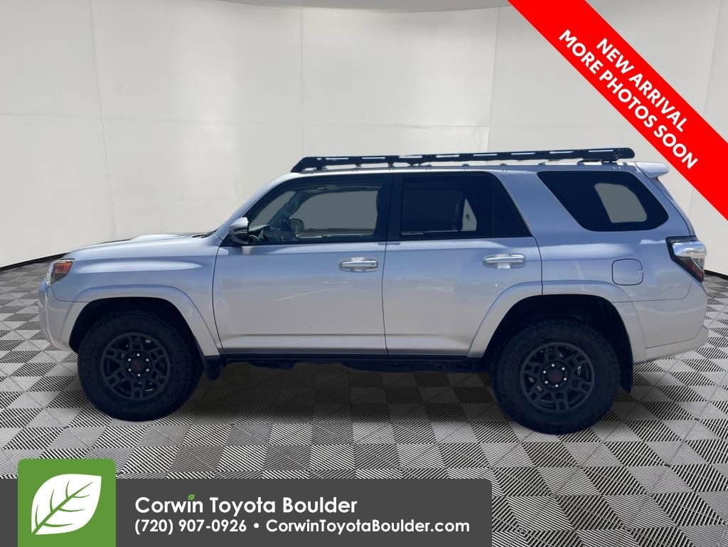 Used 2016 Toyota 4Runner Trail Premium AWD/4WD image 4