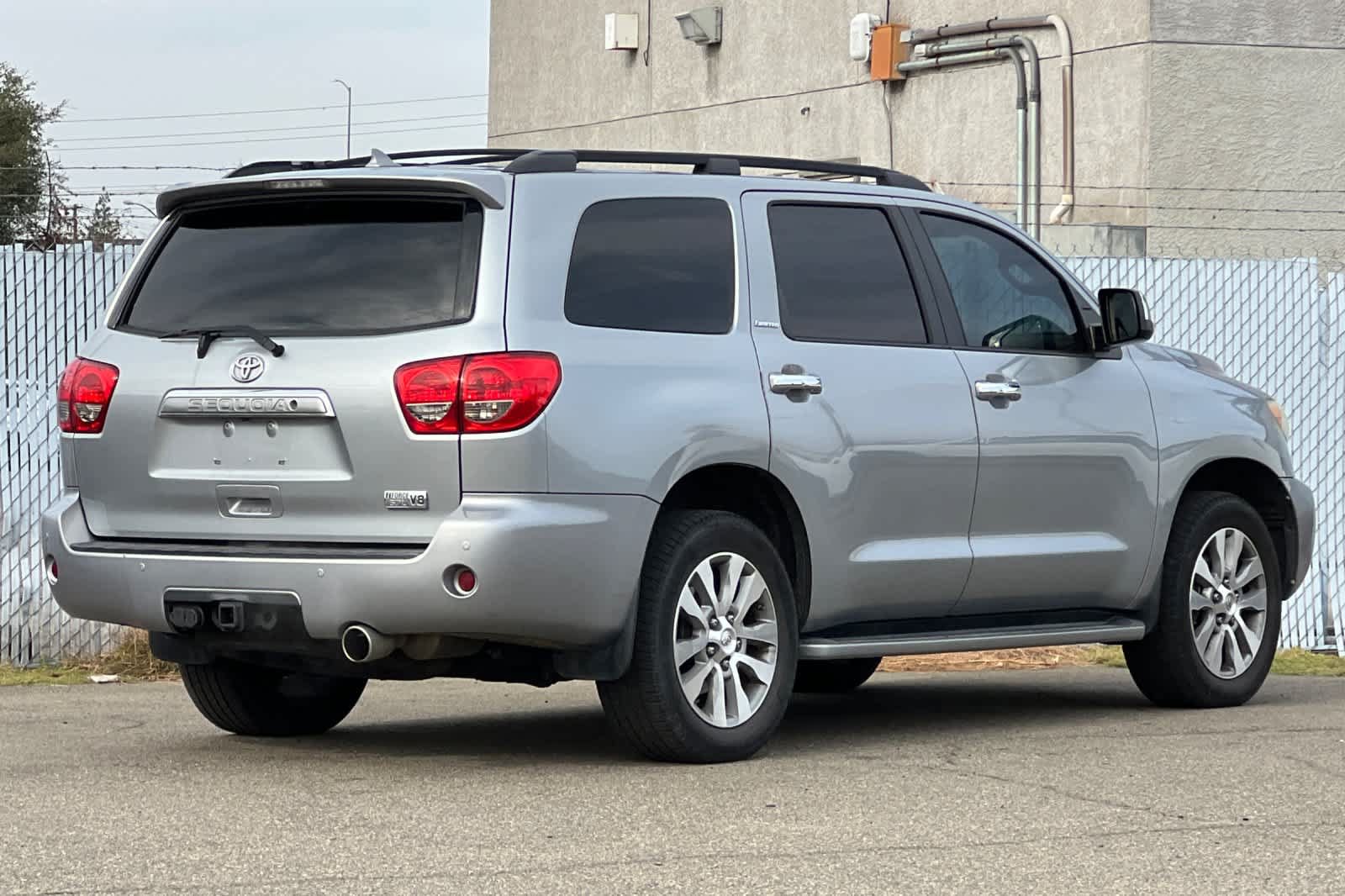 Used 2015 Toyota Sequoia Limited RWD image 3