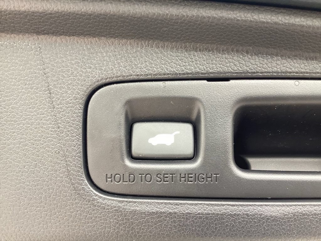Used 2026 Honda CR-V Sport-L image 9