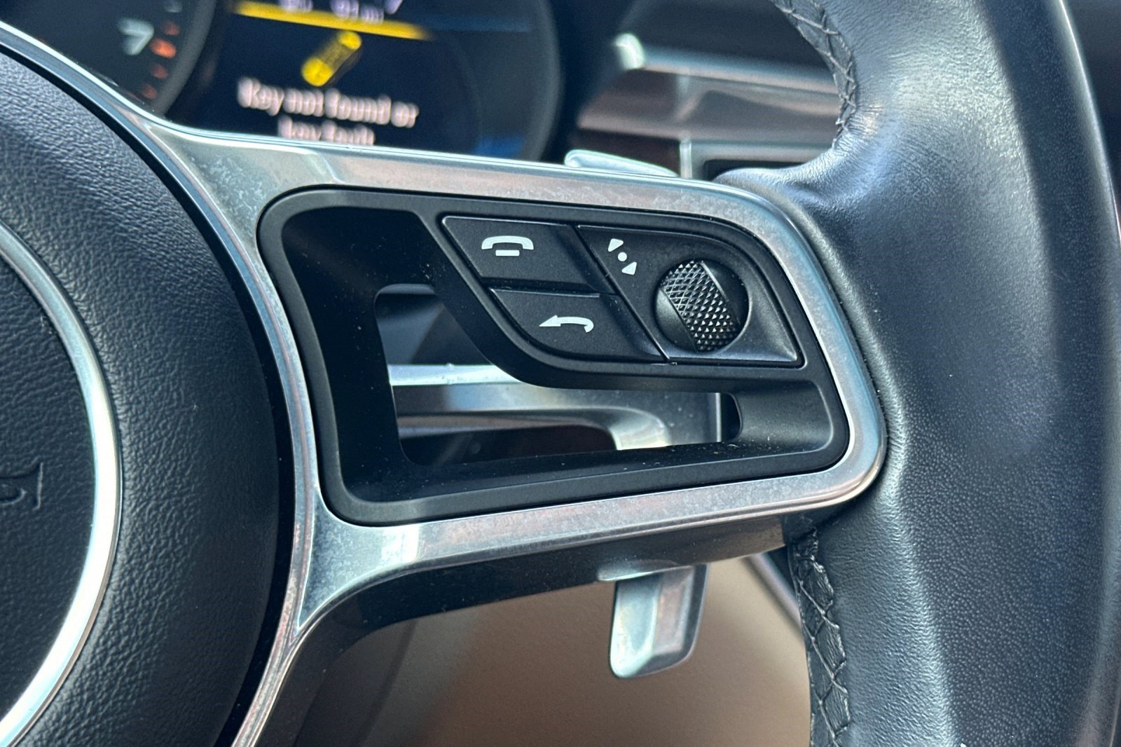 Used 2018 Porsche Macan Sport Edition image 31